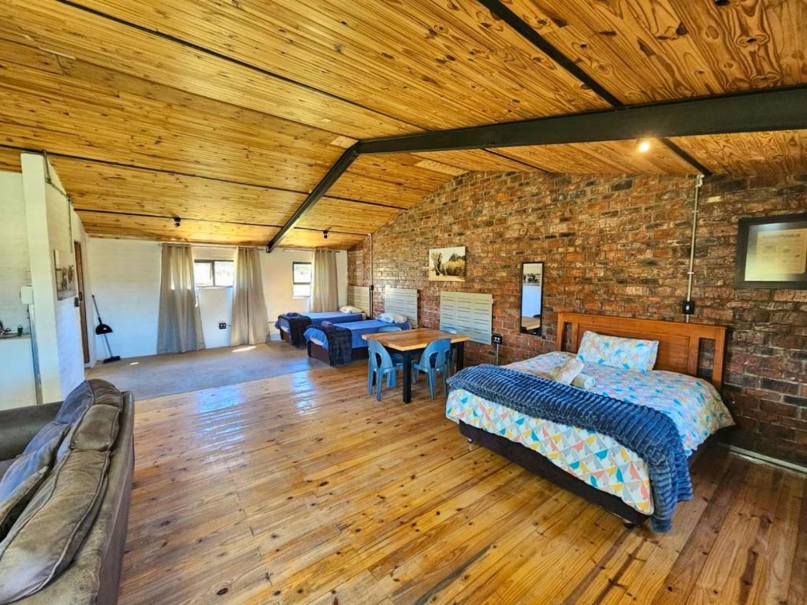 Room 1 — Photo of the whole room