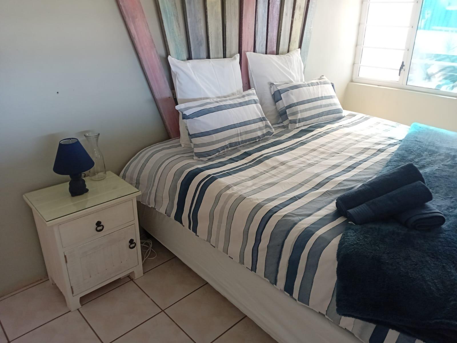 Room 1 — Photo of the whole room