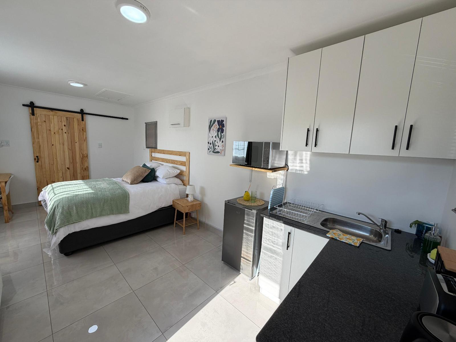 Room 1 — Photo of the whole room