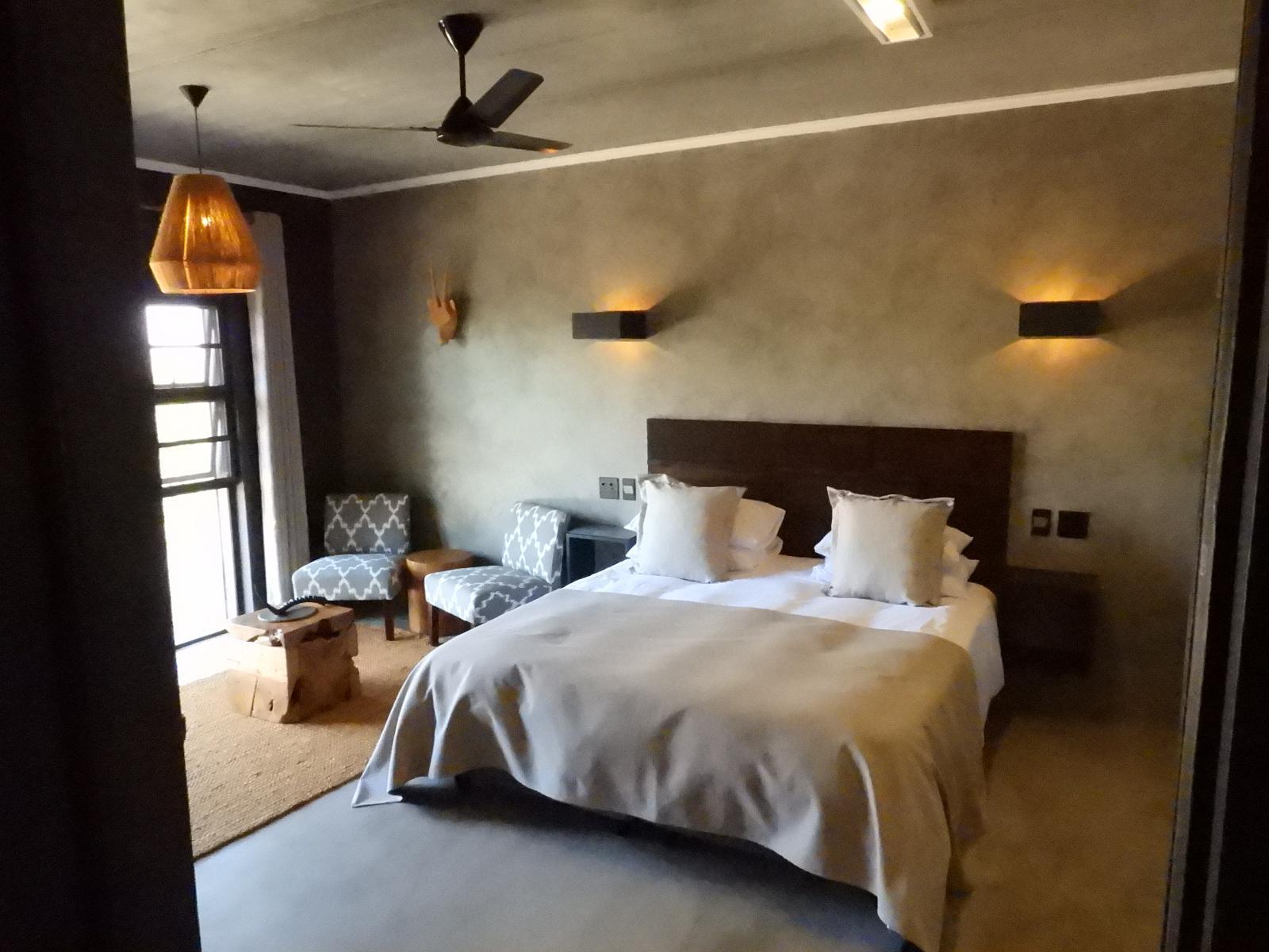 Room 1 — Photo of the whole room