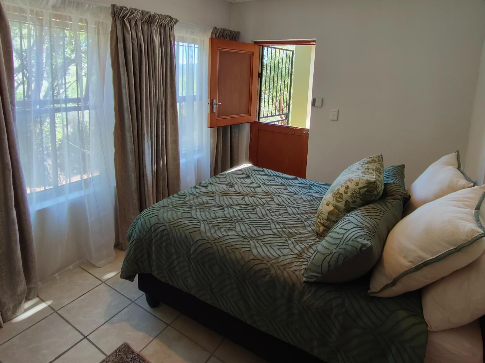 Room 3 — Photo of the whole room