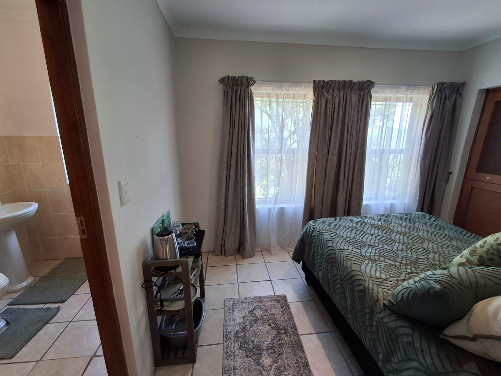 Room 3 — Photo of the whole room