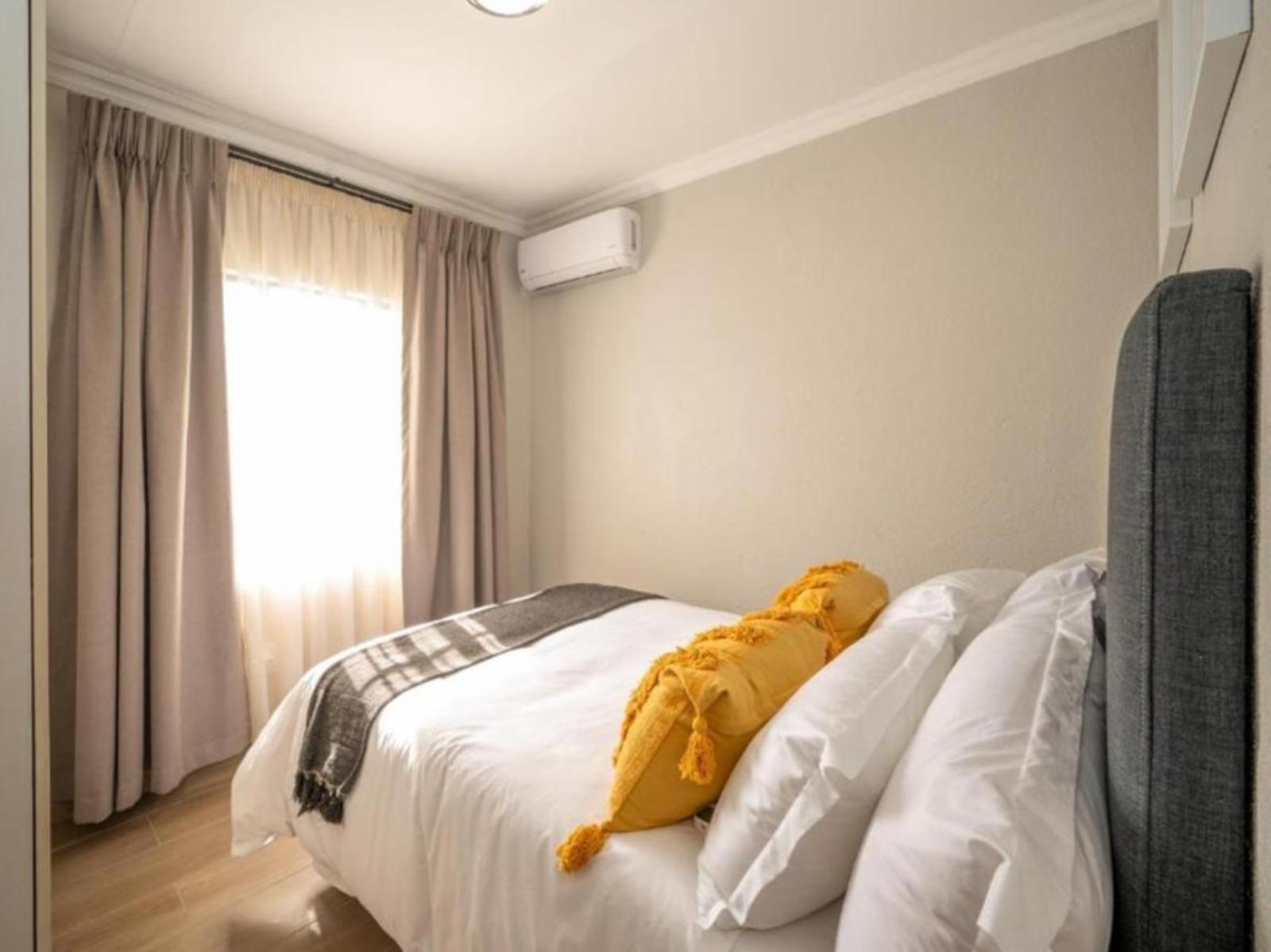 Room 1 — Photo of the whole room
