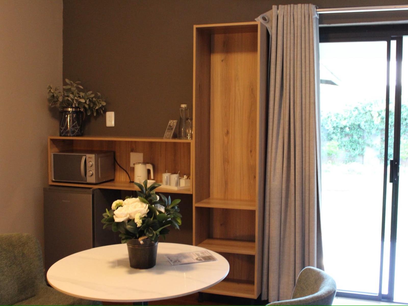 Room 1 — Photo of the whole room