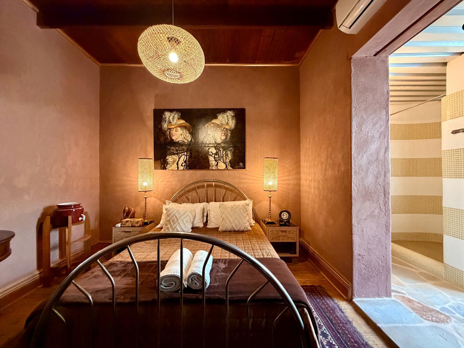 Room 1 — Photo of the whole room