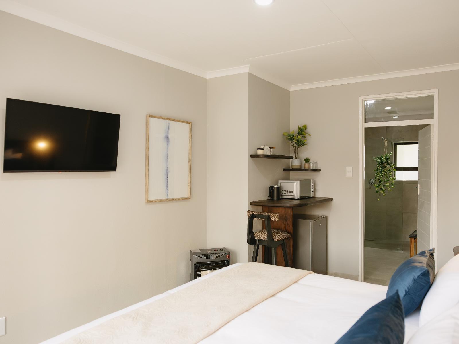 Room 1 — Photo of the whole room