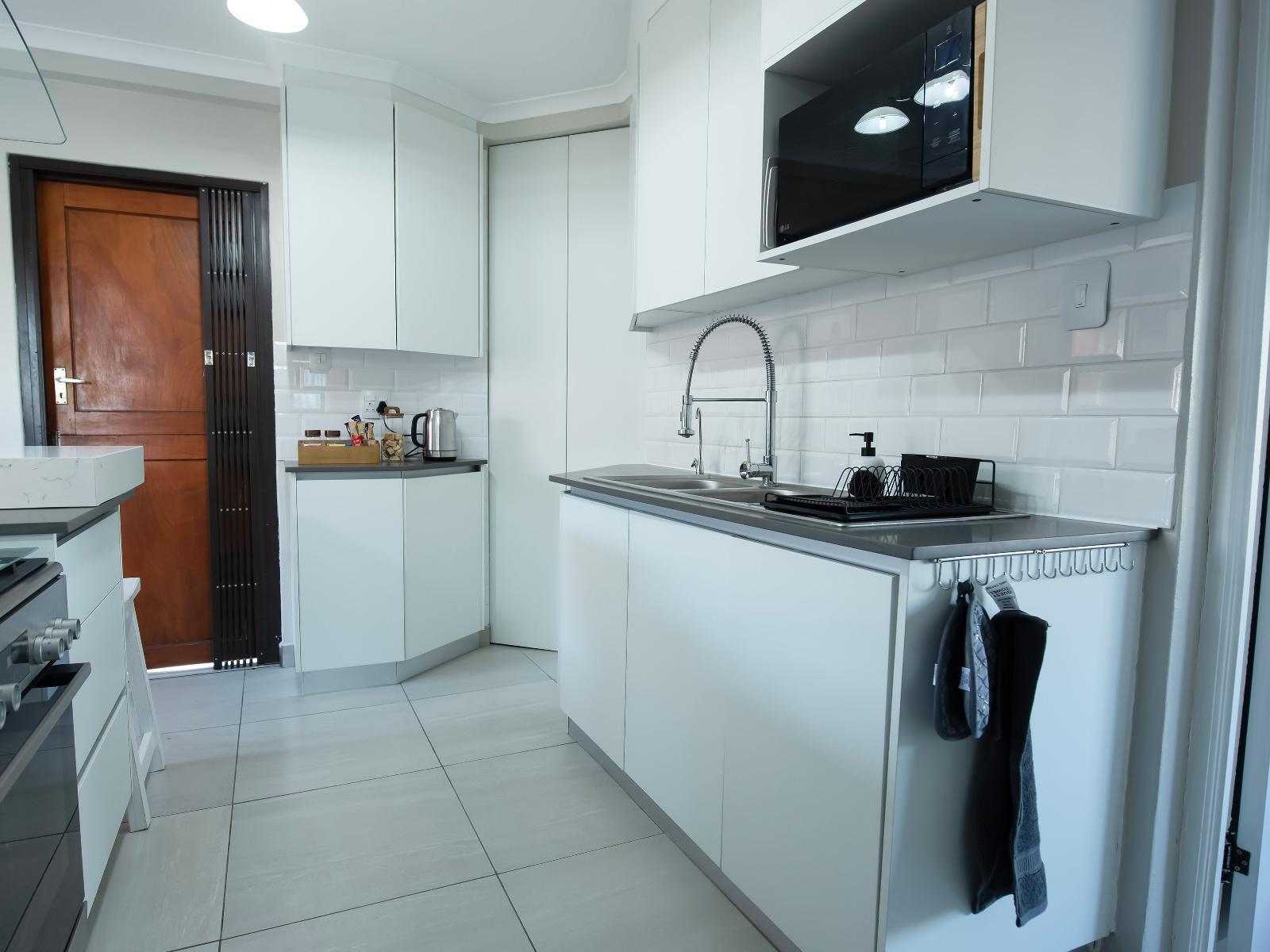 Room 1 — Kitchenette