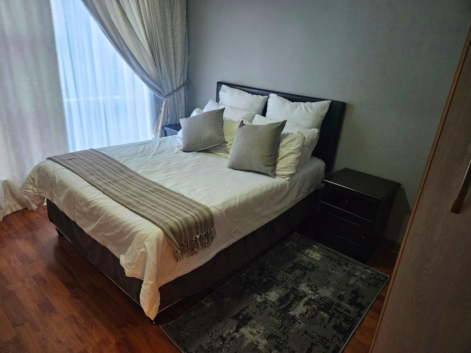 Room 1 — Photo of the whole room