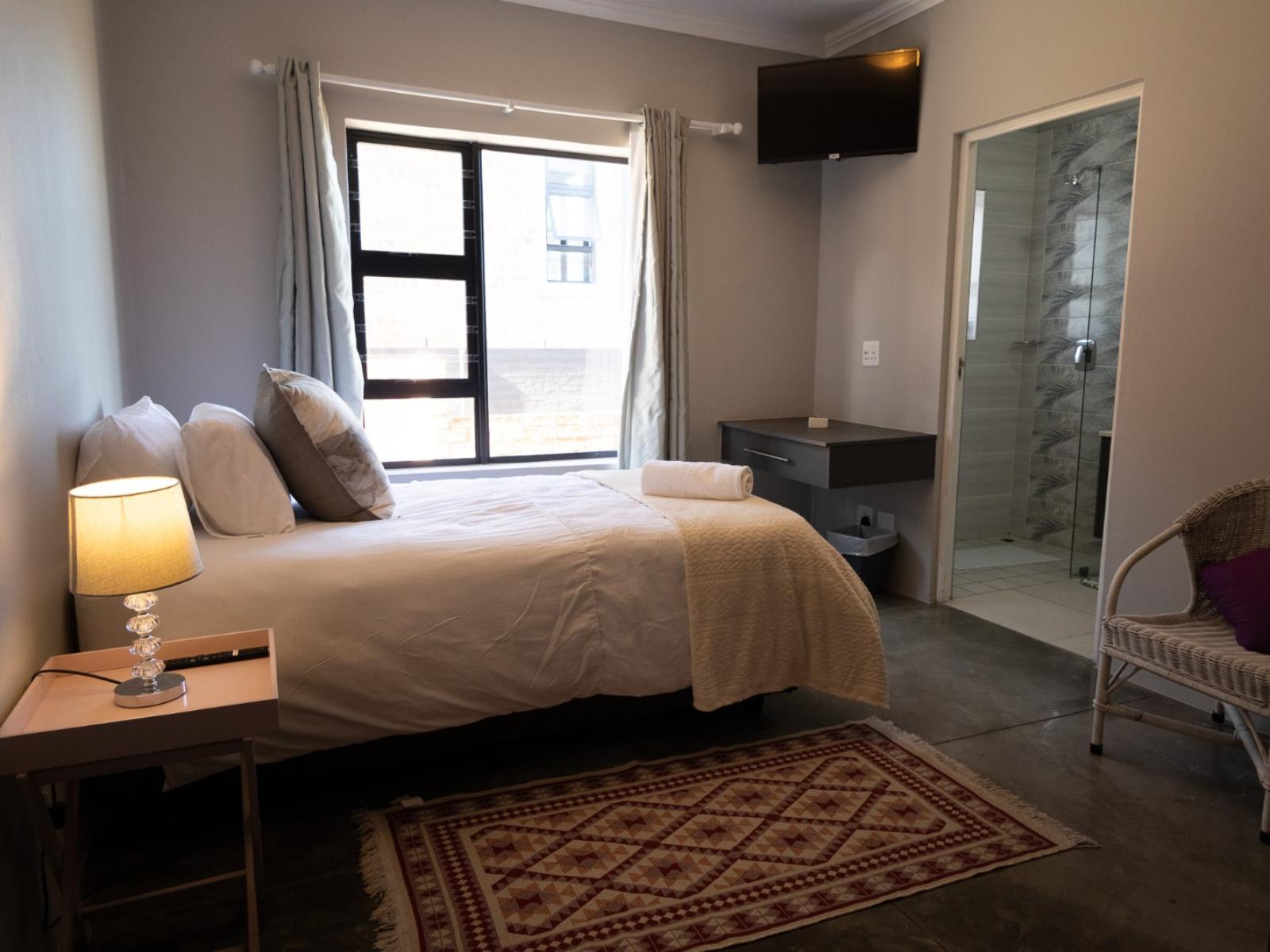 Room 1 — Photo of the whole room