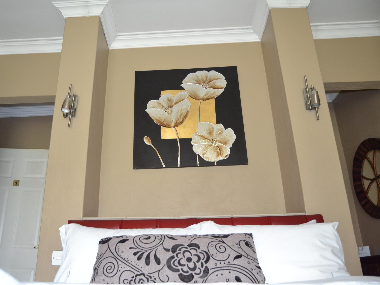 Room 1 — Decorative detail