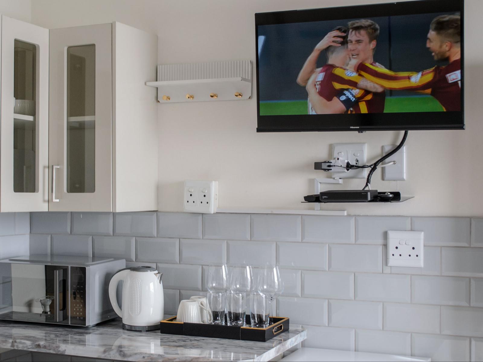 Room 1 — TV and multimedia