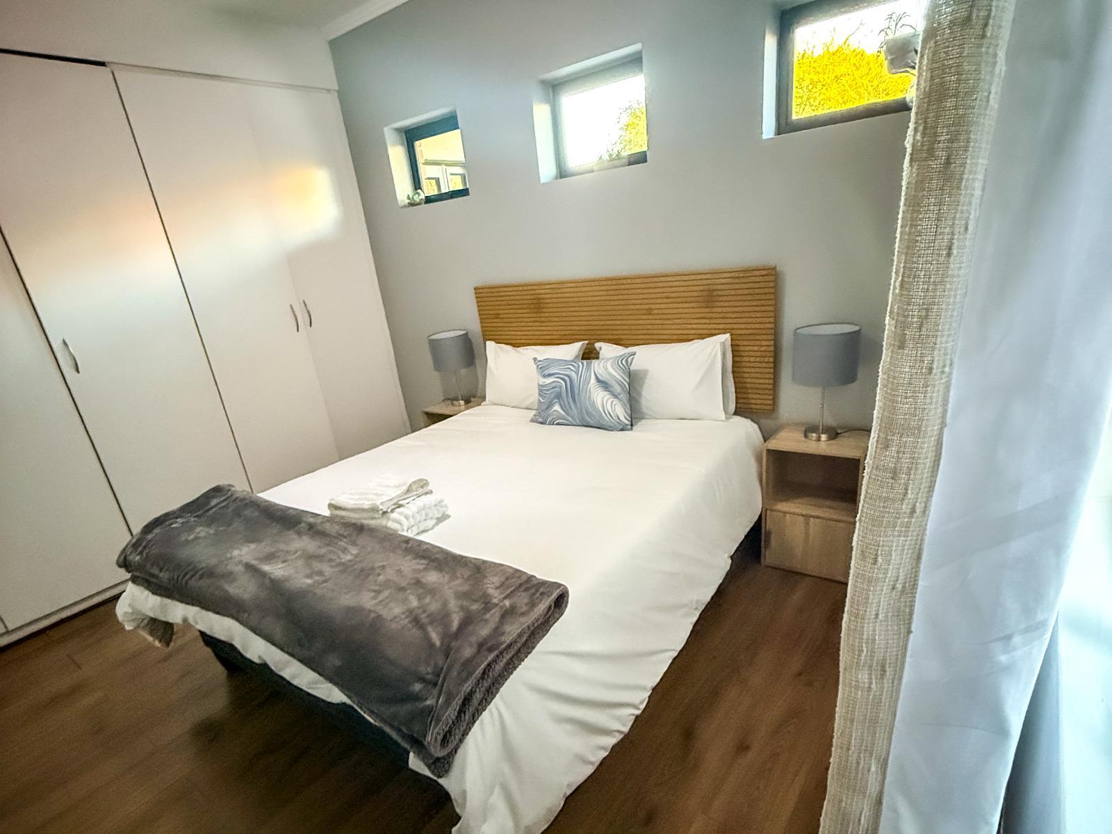 Room 1 — Photo of the whole room