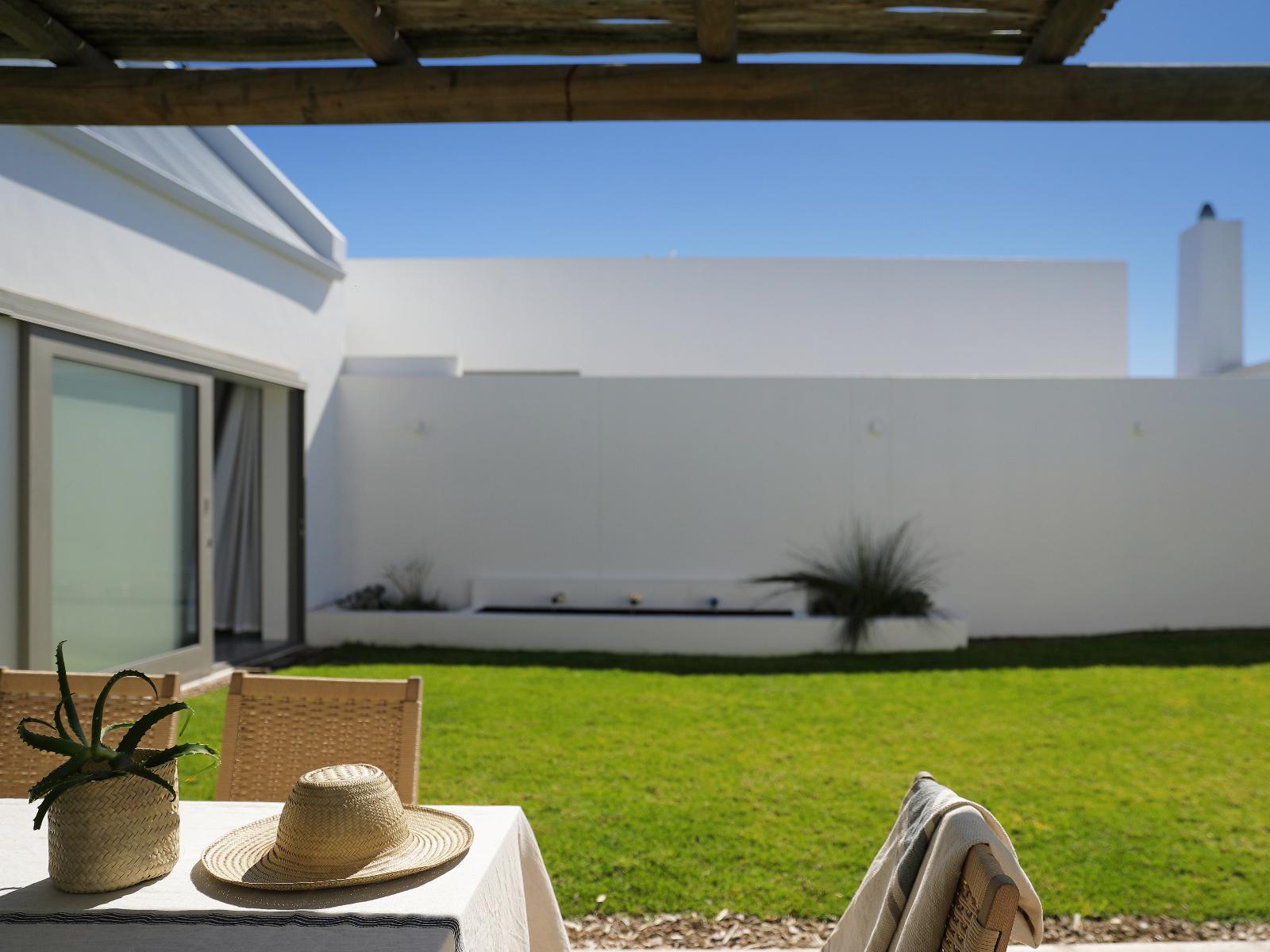 Room 14 — Balcony/Terrace