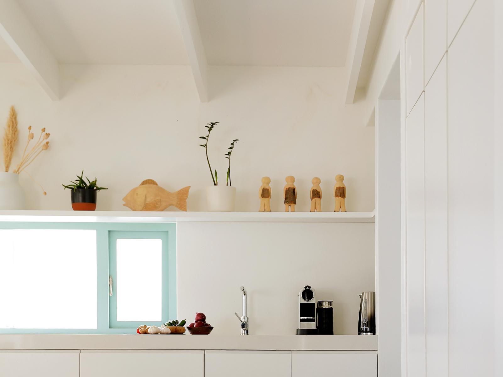 Room 14 — Kitchenette