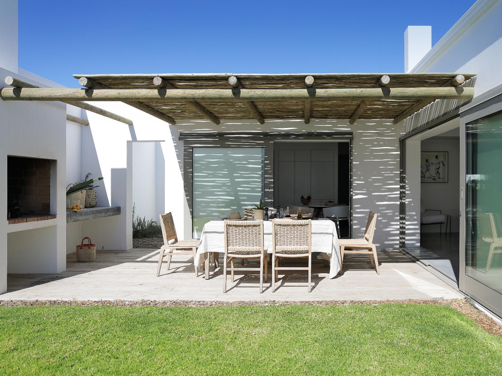 Room 14 — Balcony/Terrace