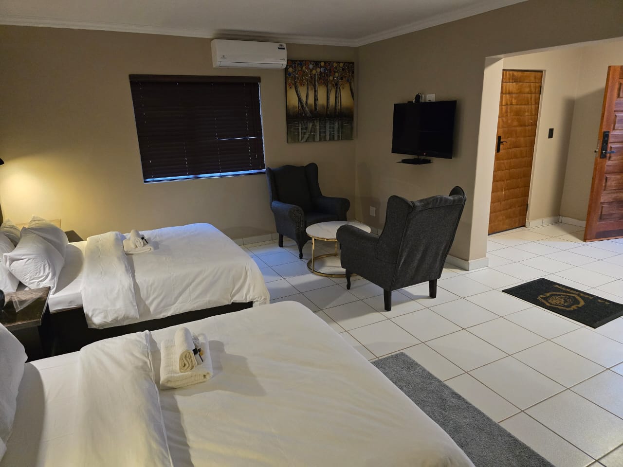La Majestic Guest Lodge