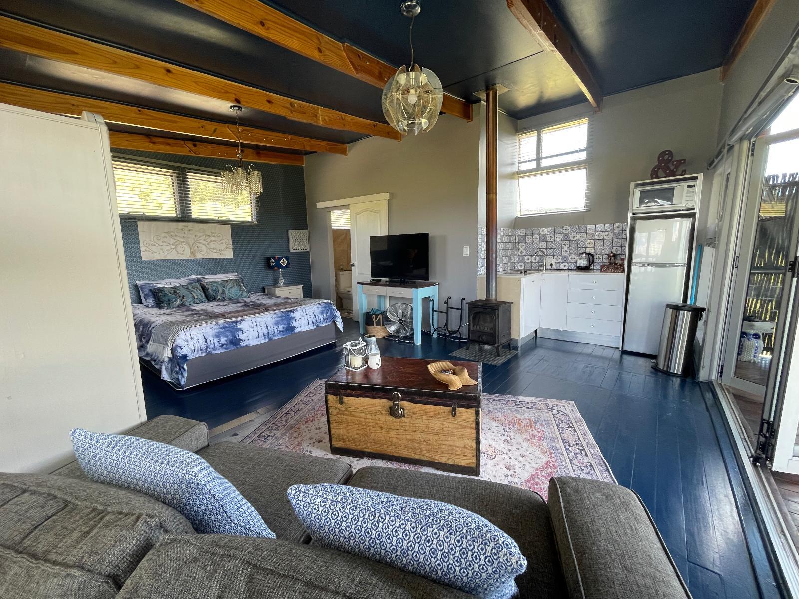 Room 1 — Photo of the whole room