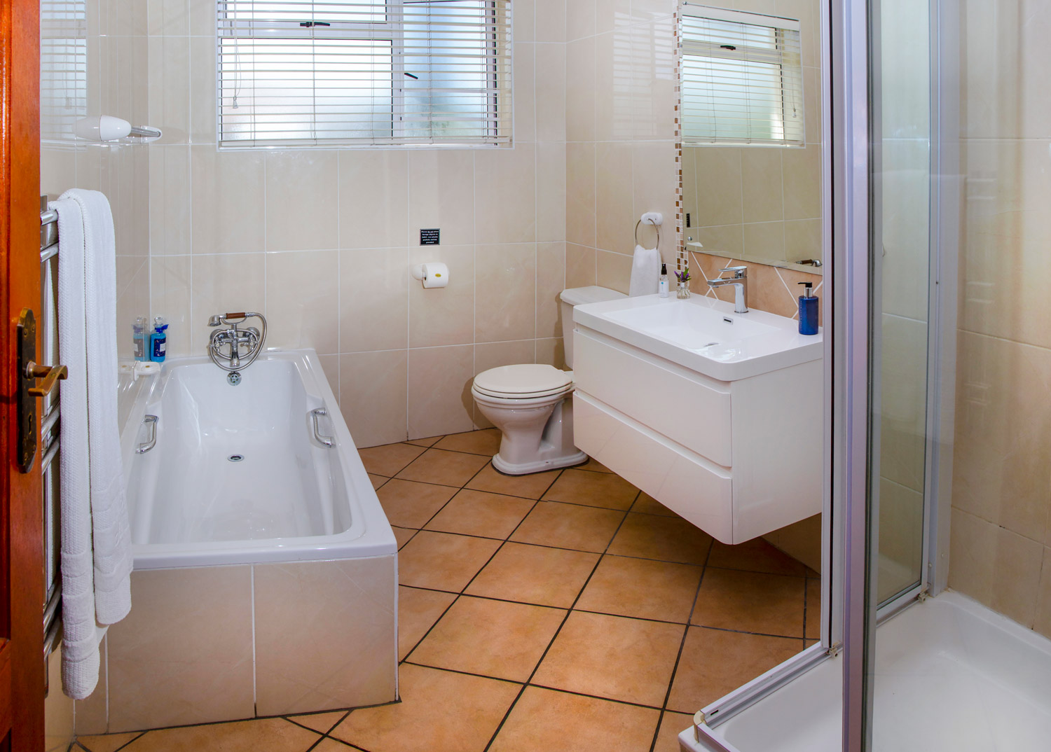 Sunnyside Guesthouse image 4