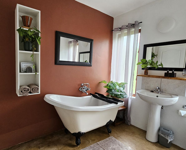Honeywood Lodge & Spa image 2