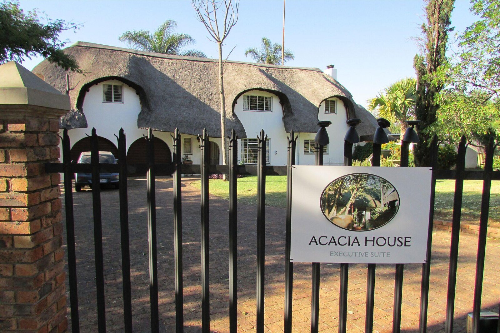Acacia House image 5