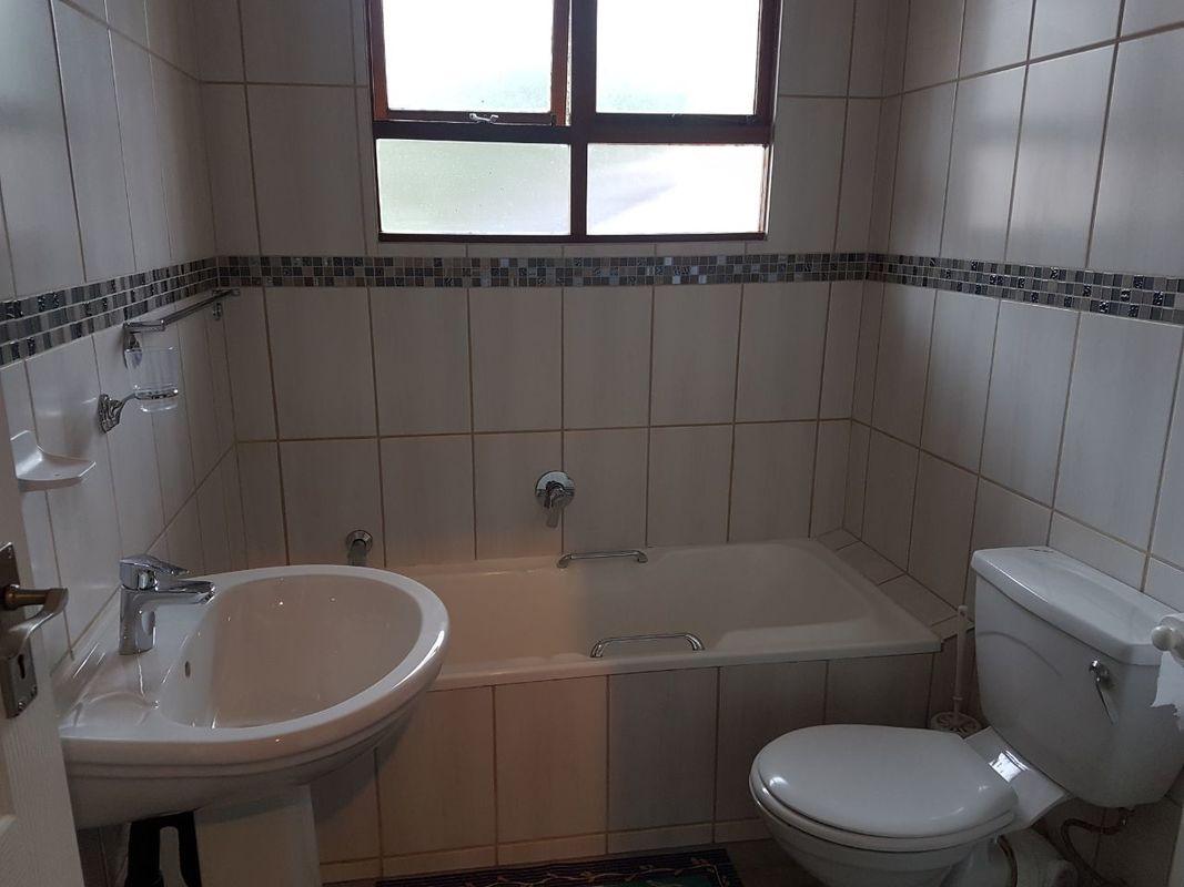 Surfbay Sands Apartment image 4