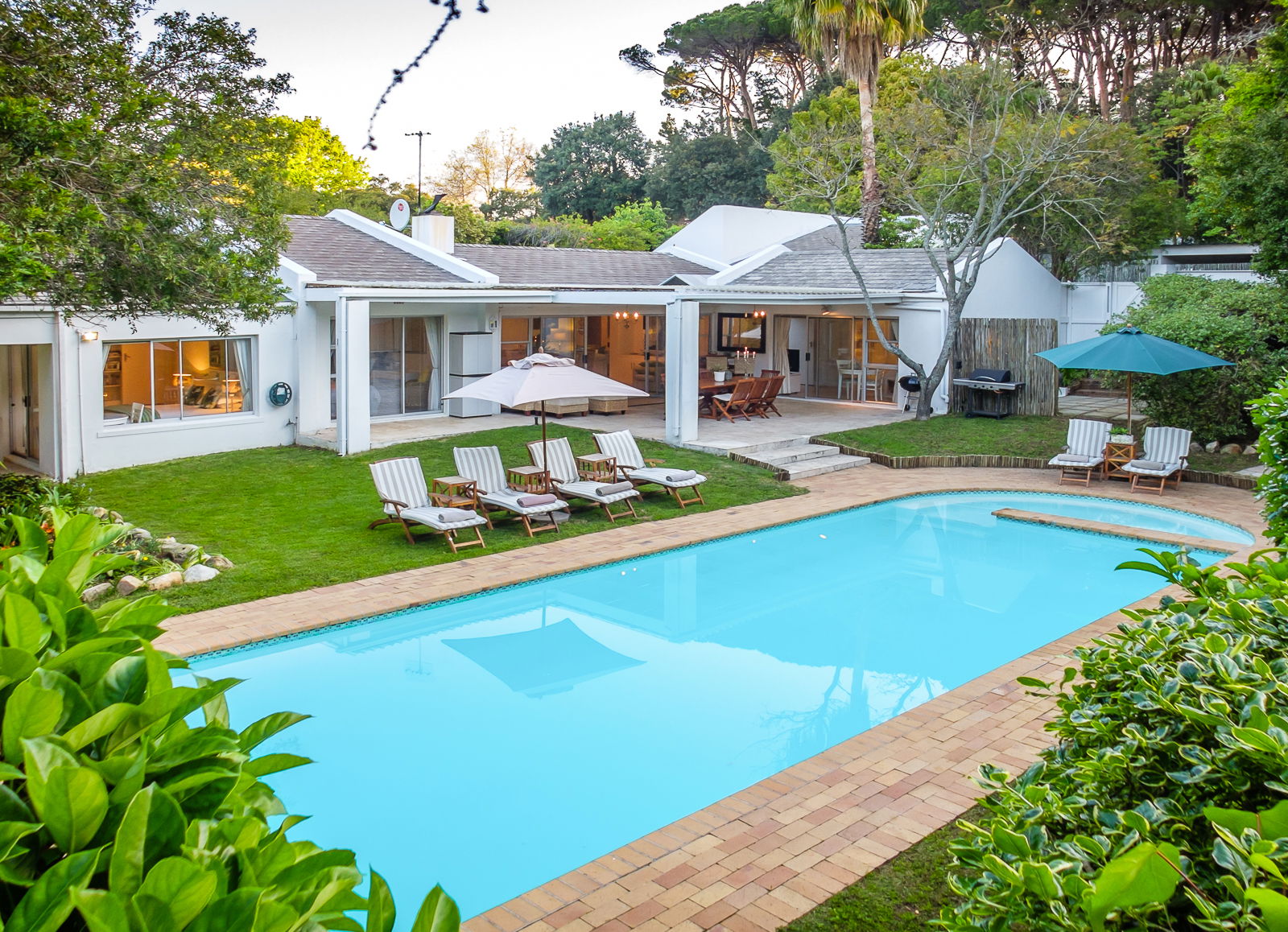 Taronga Villa