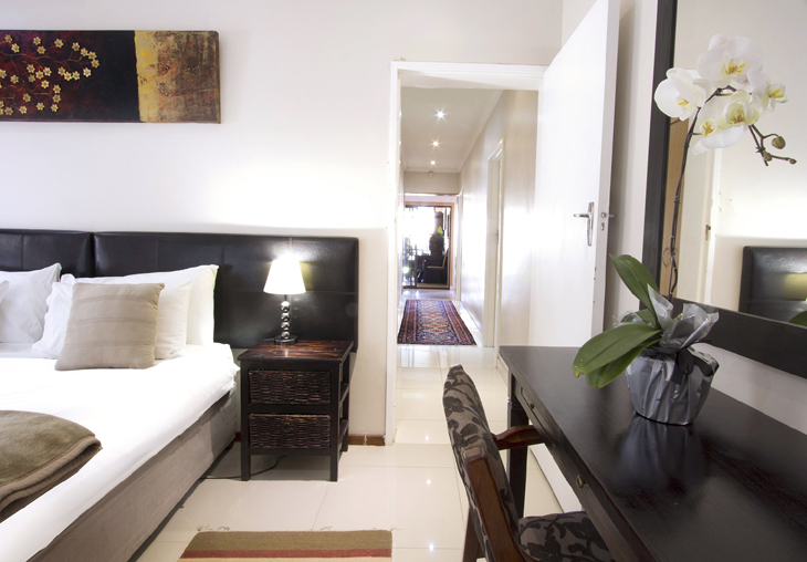 Julina's Guest House