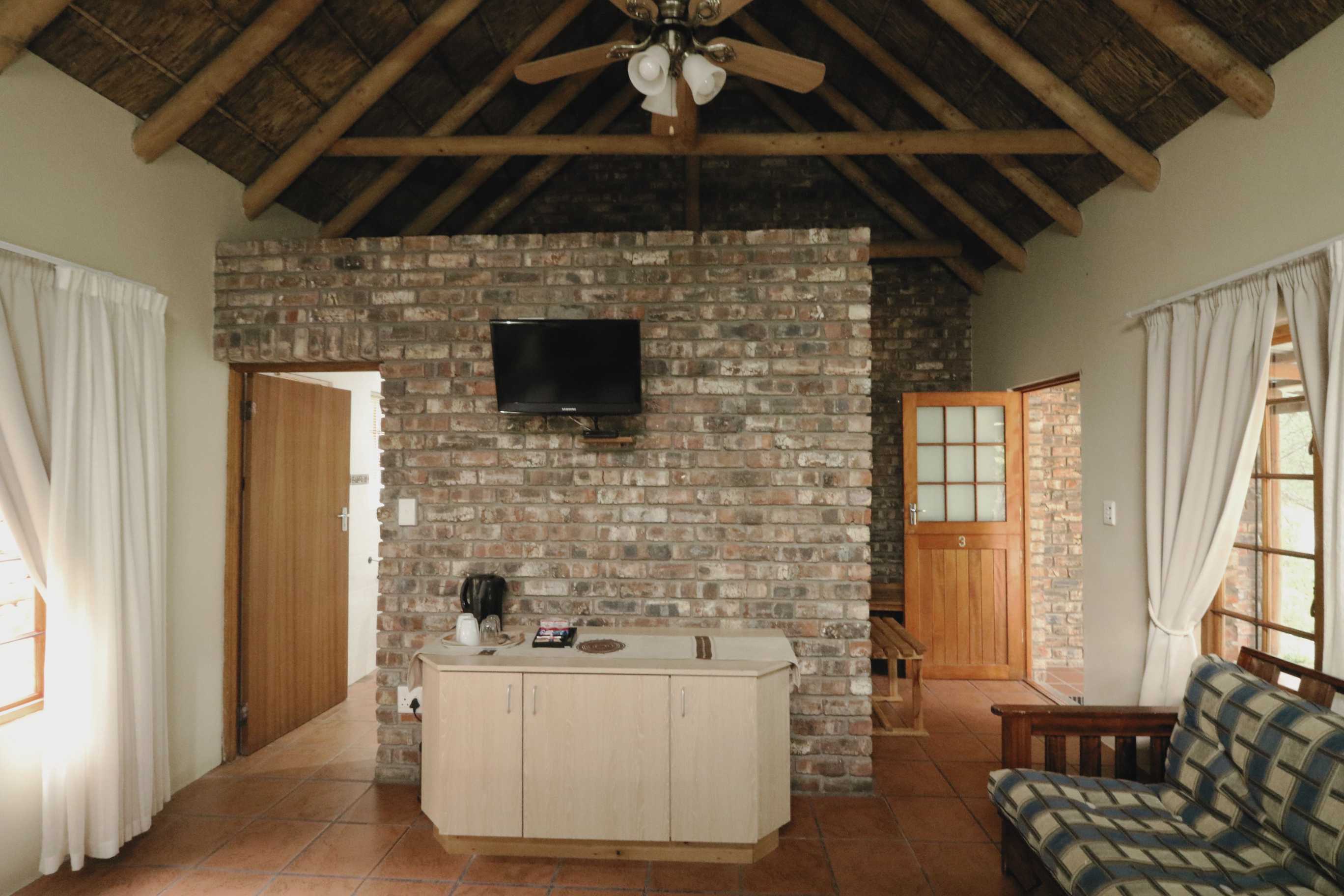 Stonebreaker Country Lodge