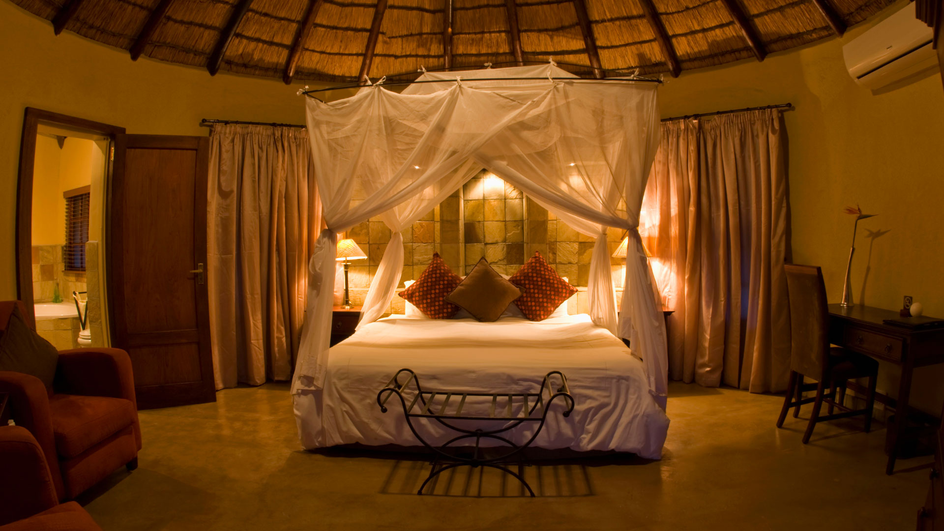 Elephant Plains Game Lodge image 5