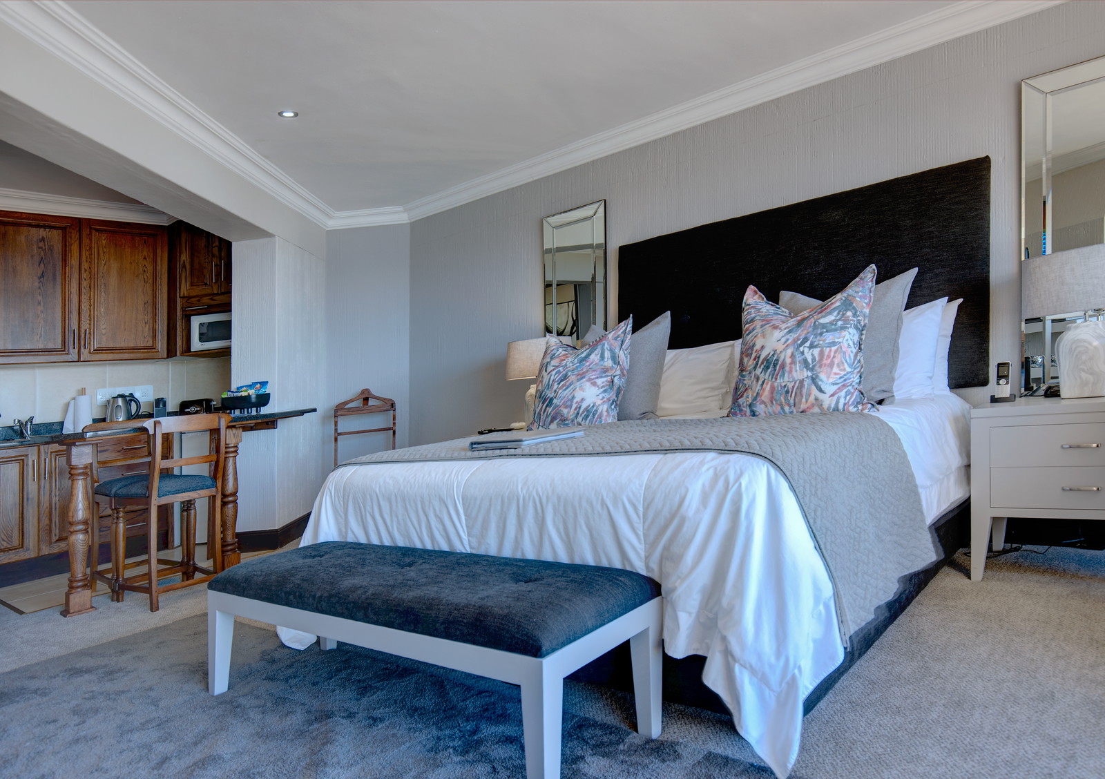 African Oceans Manor