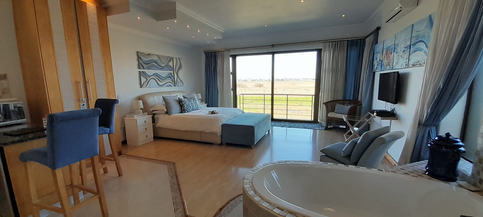 Castellon Boutique Hotel image 3