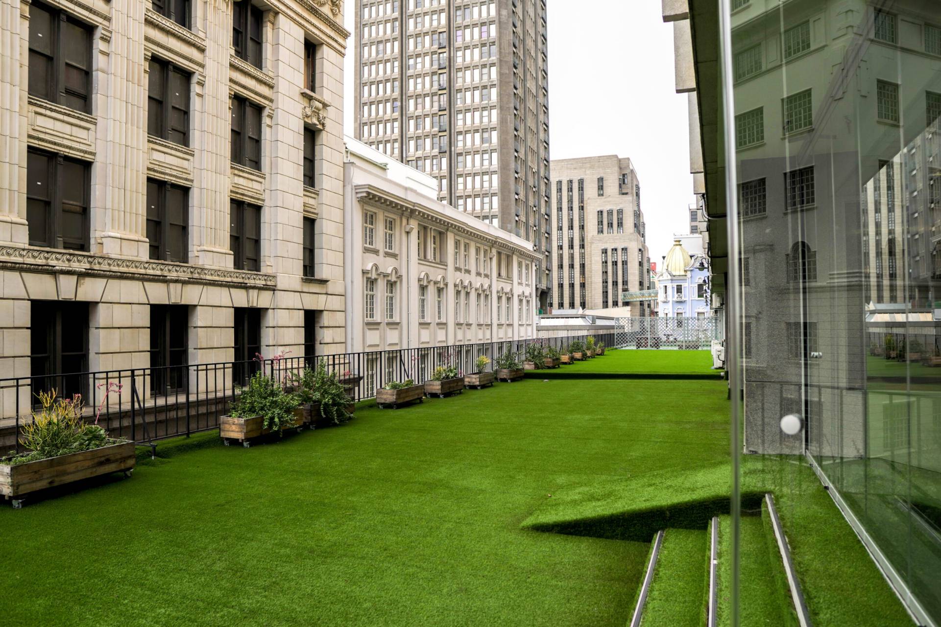 106 Adderley Street image 5