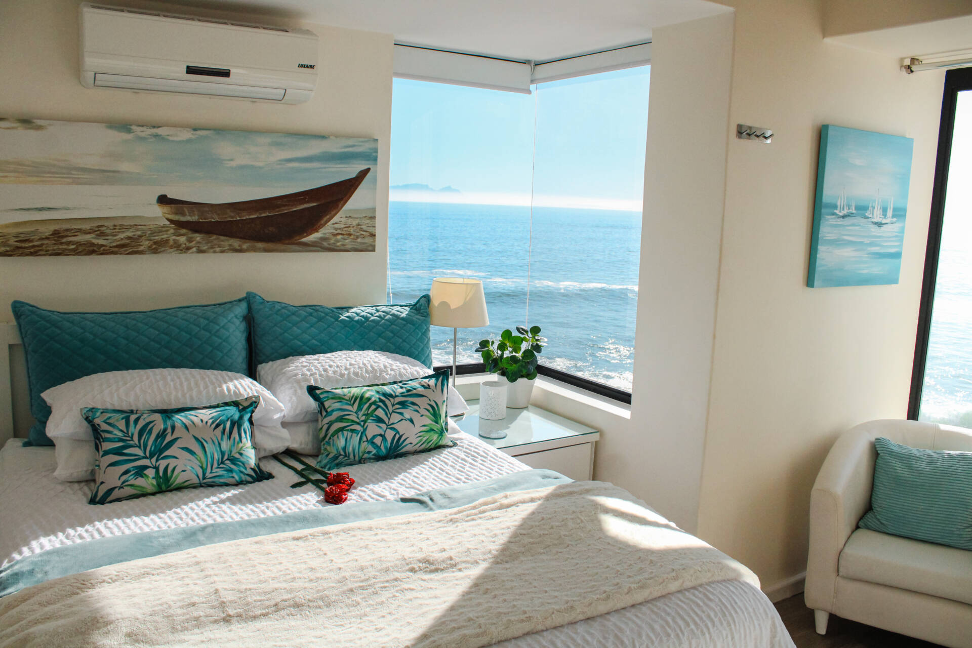 185 on Beach Boutique Suites & Apartments