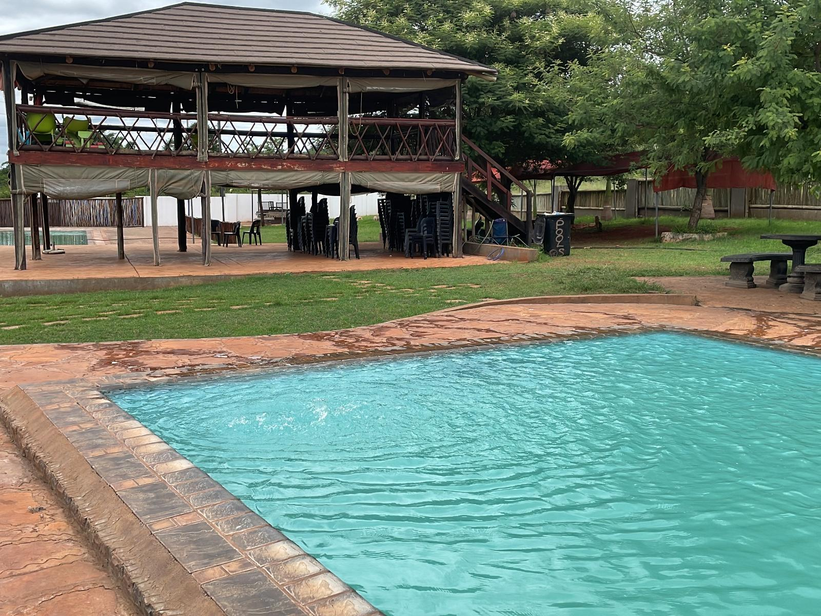 1 Oak Lodge in Nngwekhulu 2