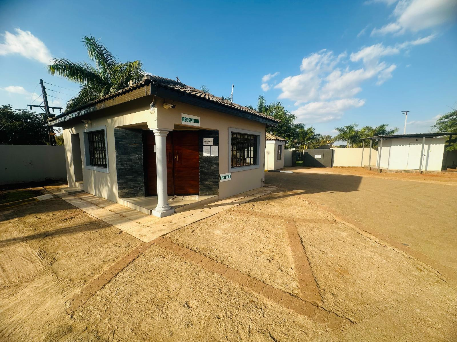 1 Oak Lodge in Nngwekhulu 3