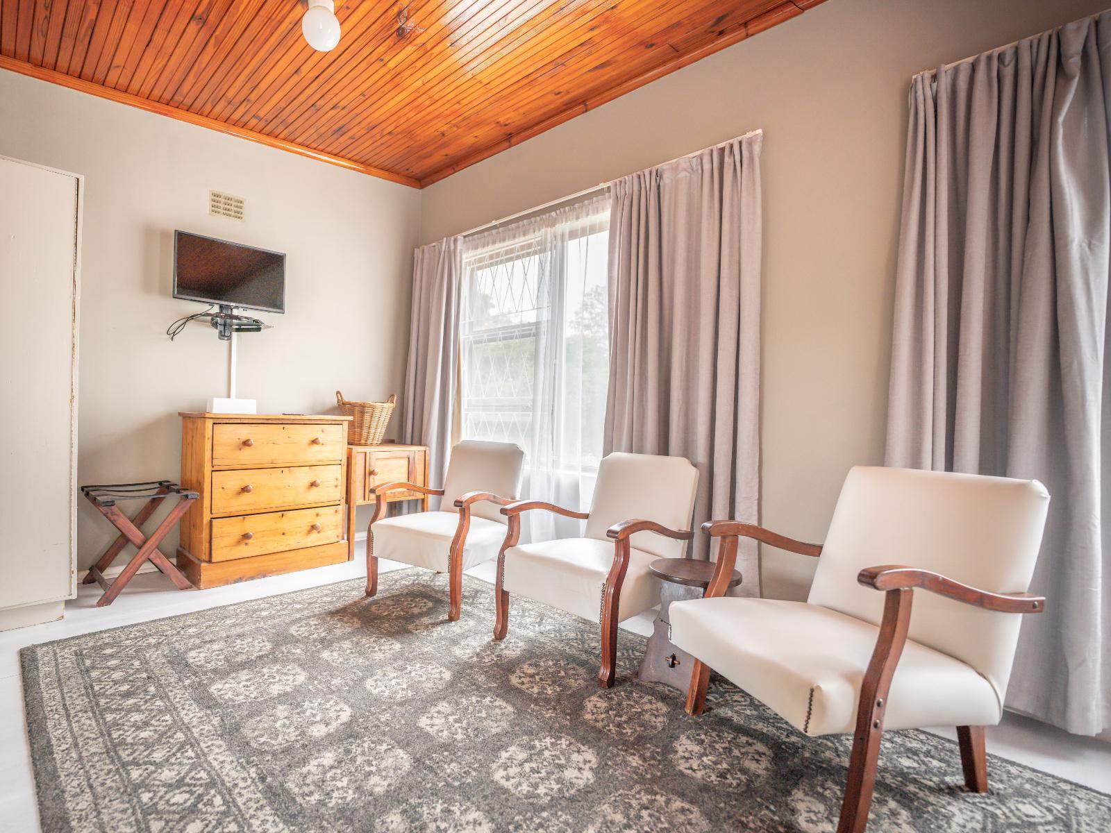 Room 6 — Seating area