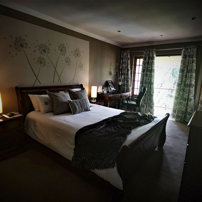 2 Leafed Doors Guest House