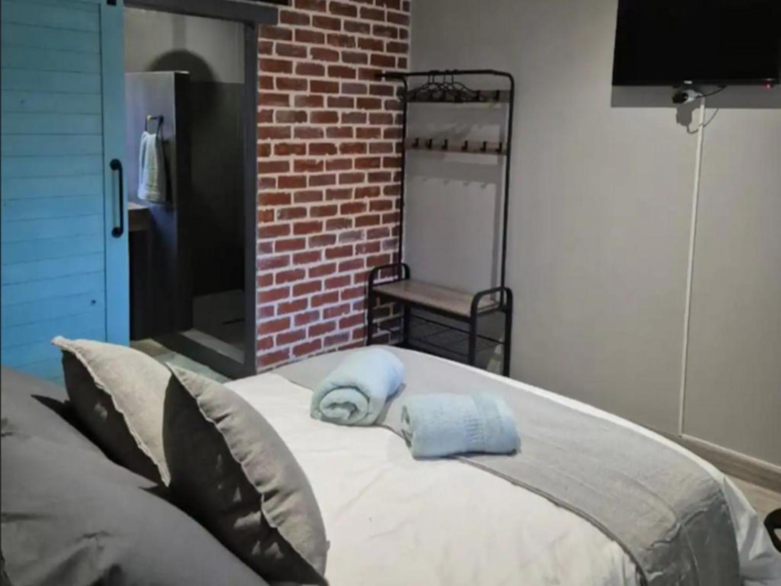Room 1 — Photo of the whole room