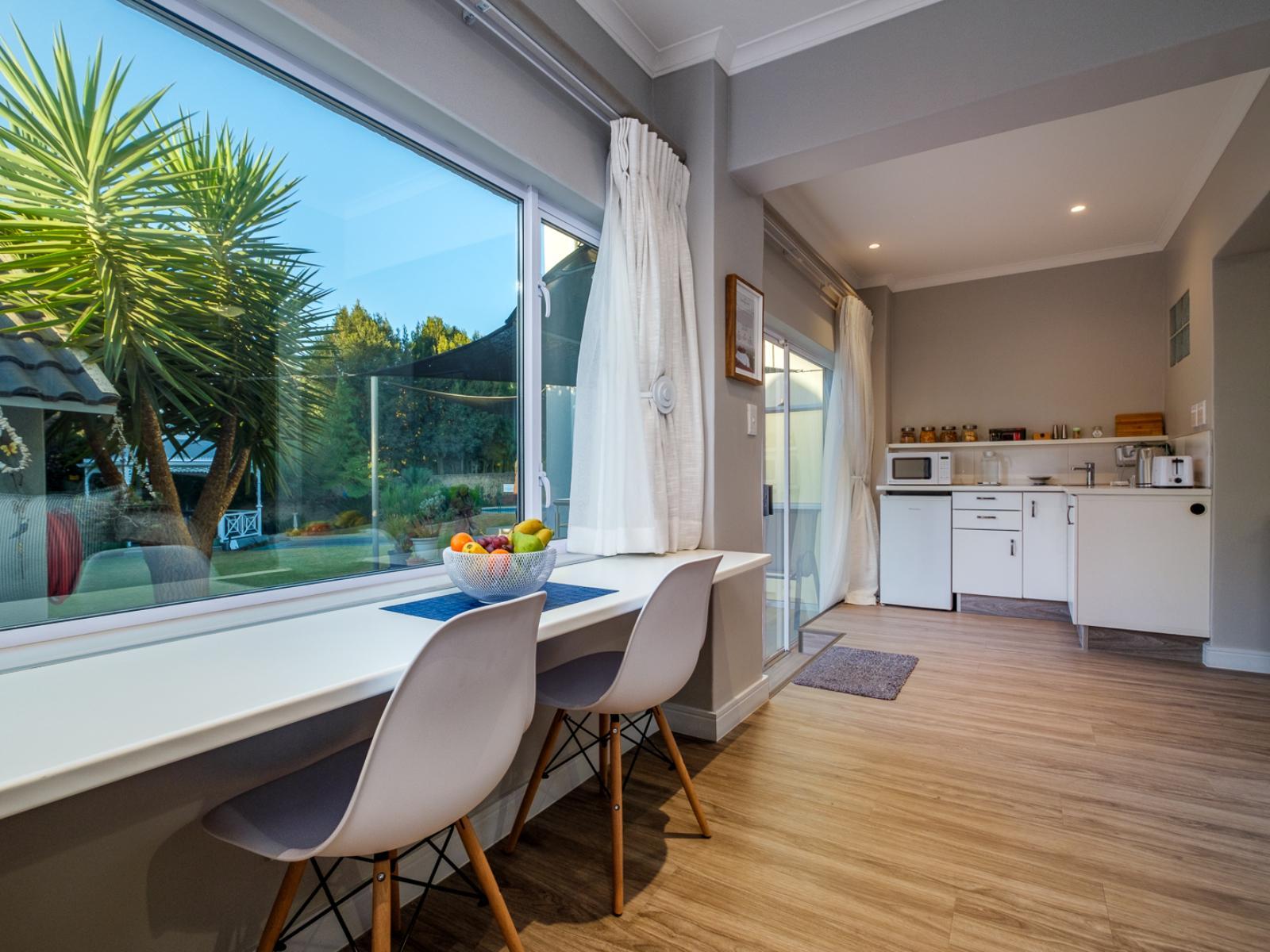Room 5 — Kitchenette