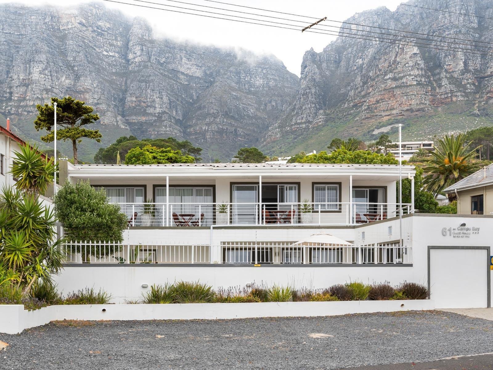61 On Camps Bay in Kampsbaai 4