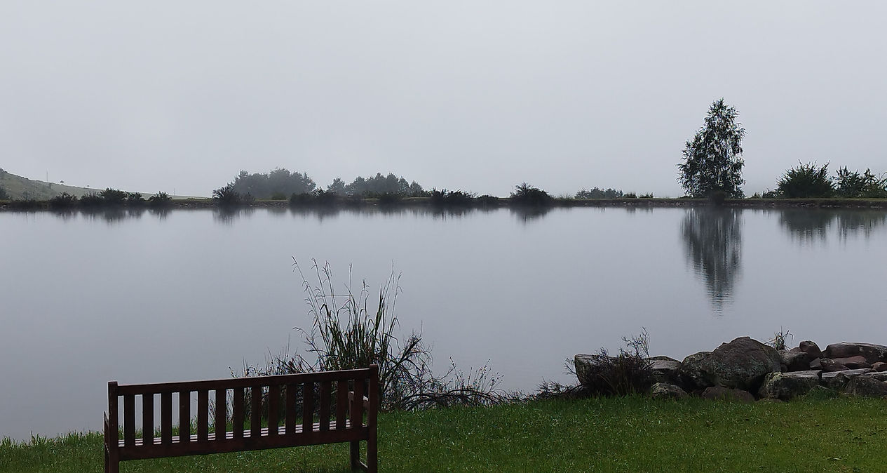 Anglers Court image 5