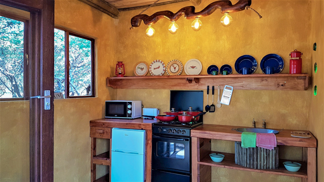 Adama Artistic Chalets & Teepees