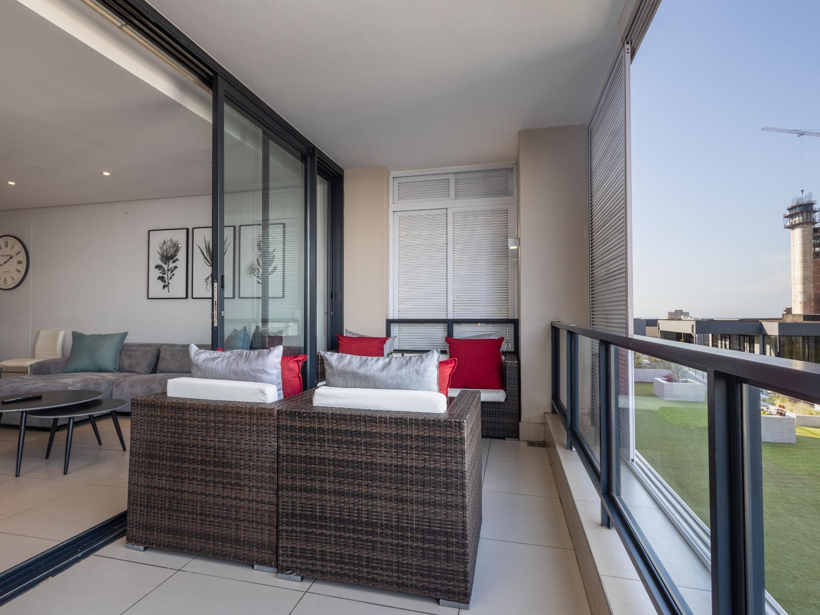 Room 60 — Balcony/Terrace