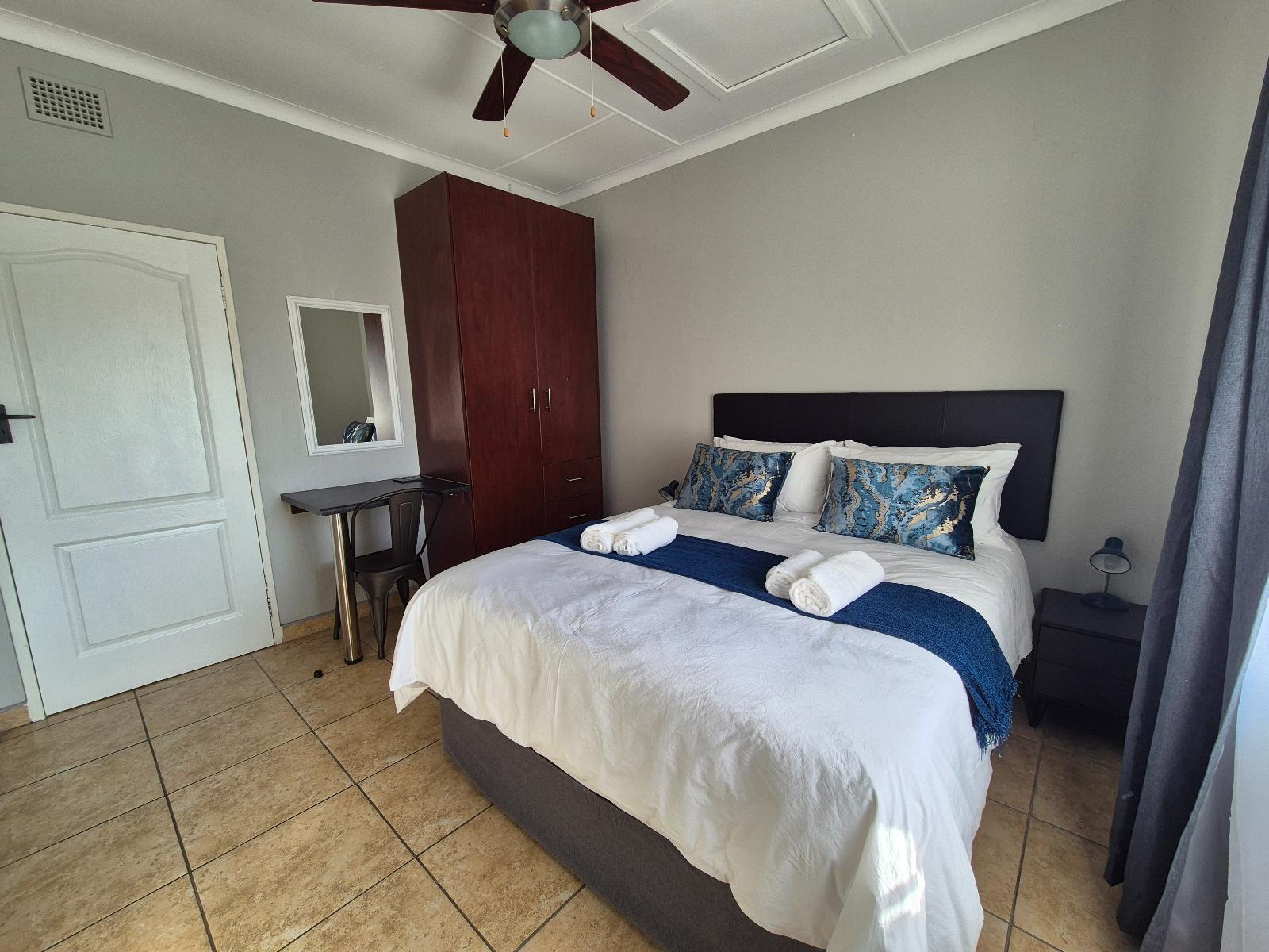 Room 1 — Photo of the whole room
