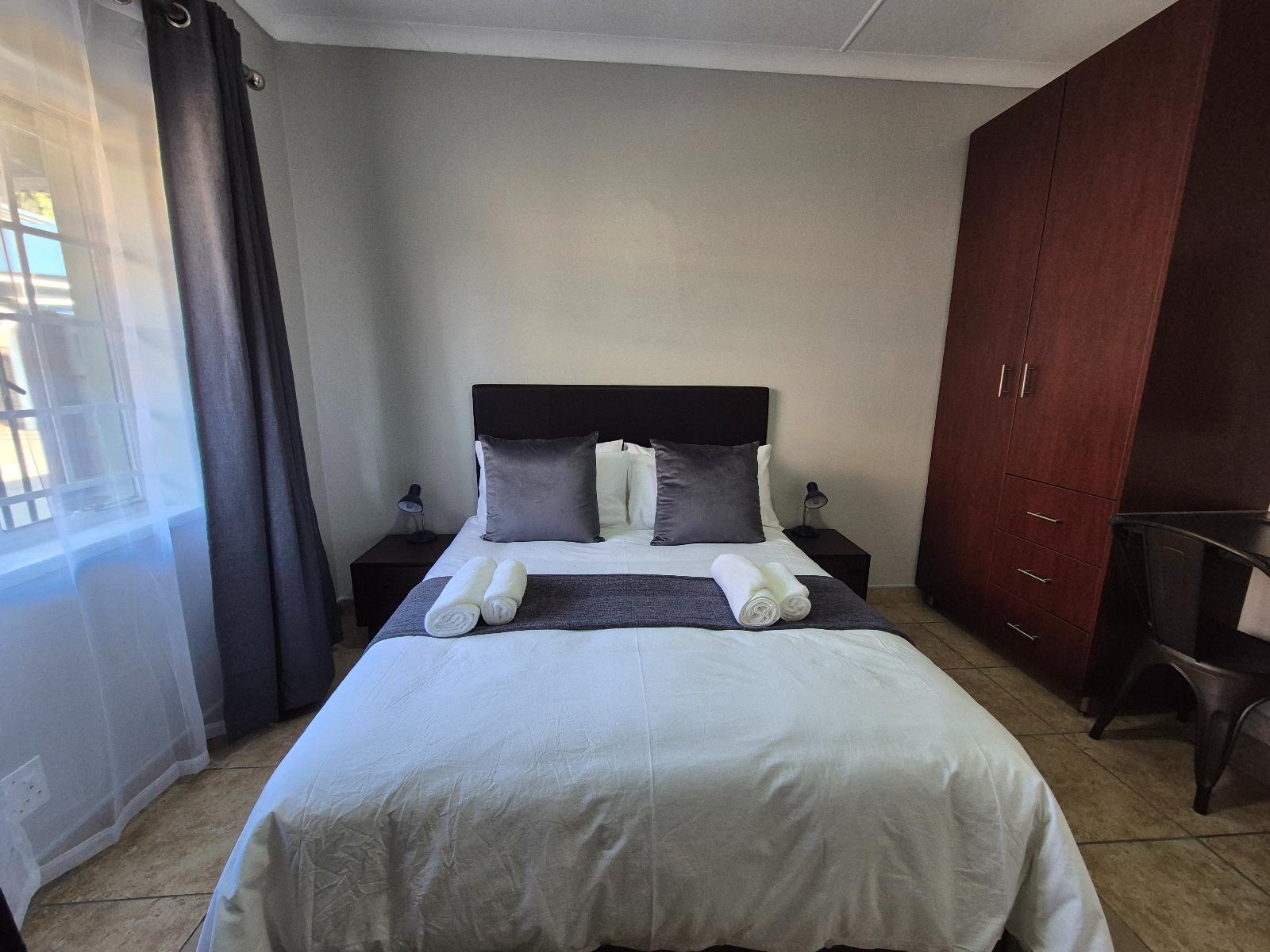 Room 1 — Photo of the whole room