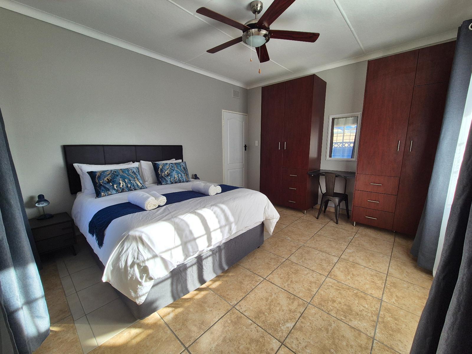 Room 1 — Photo of the whole room