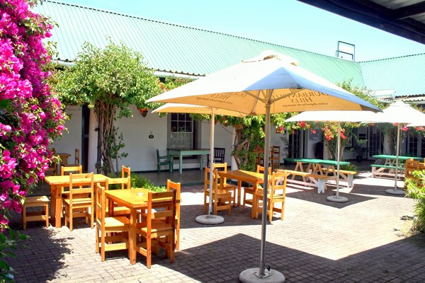 Albertinia Hotel