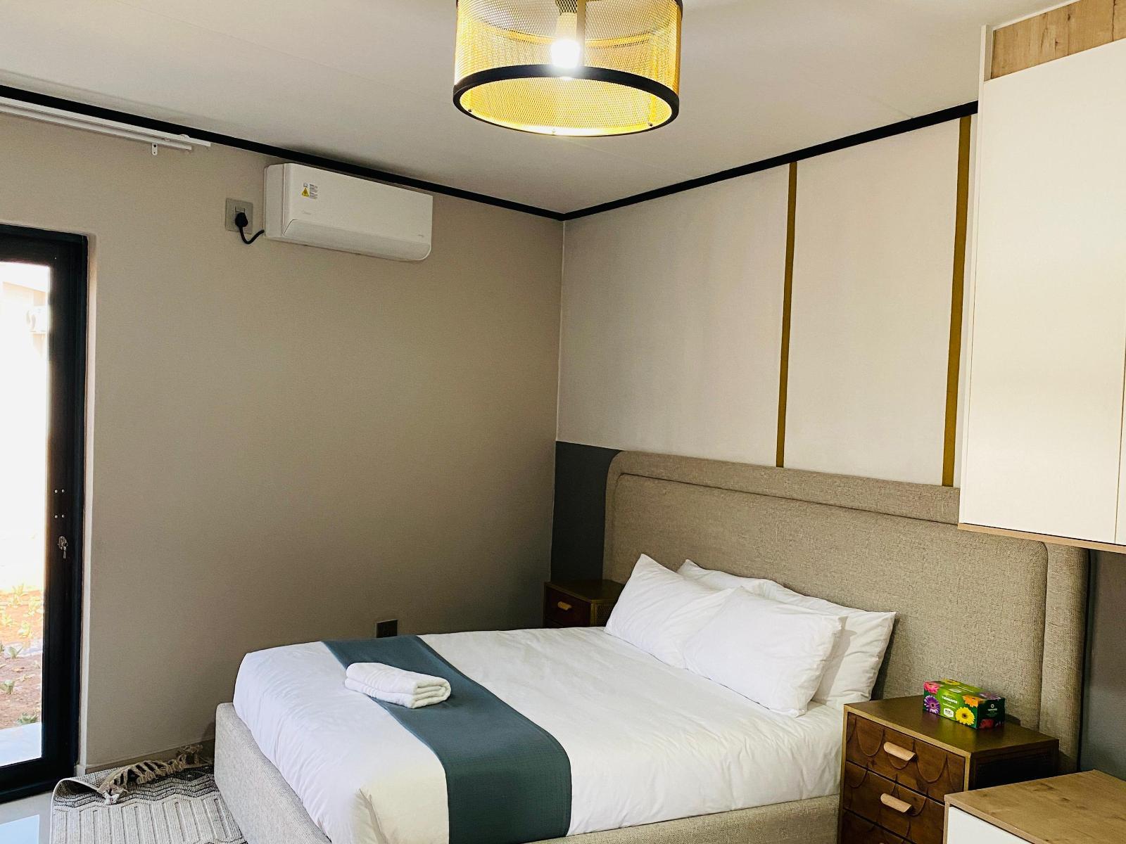 Room 1 — Photo of the whole room