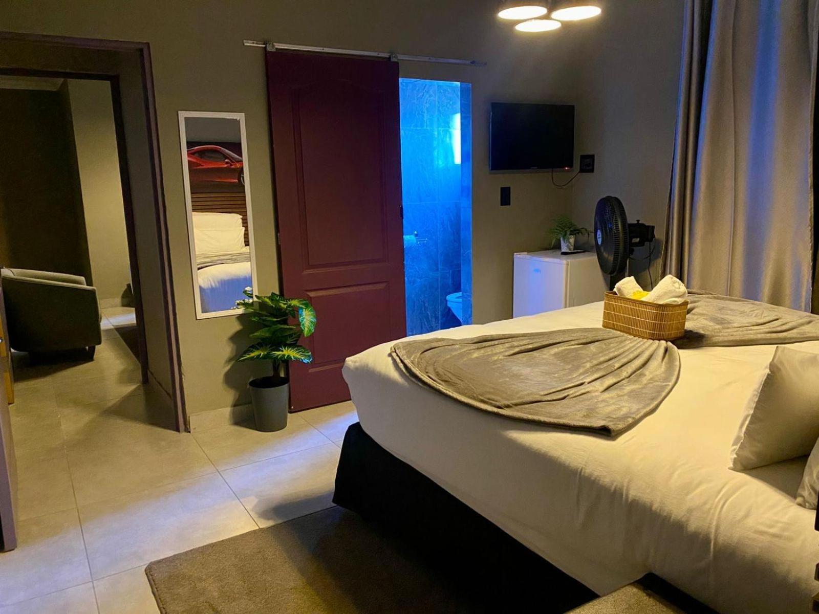 Adiel Guesthouse image 3
