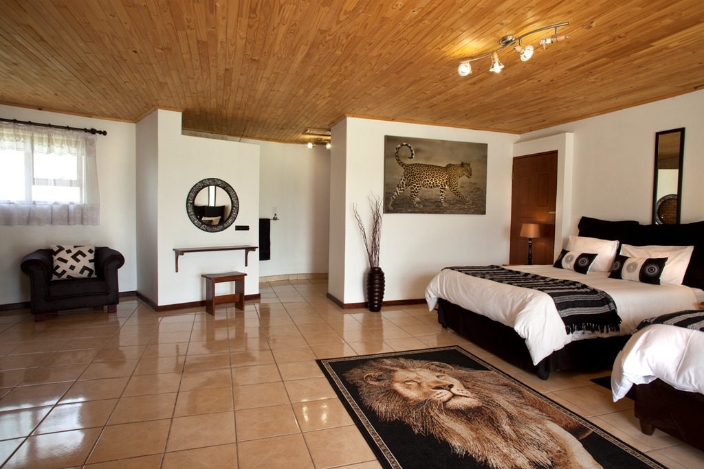 Airport Bird and Game Lodge